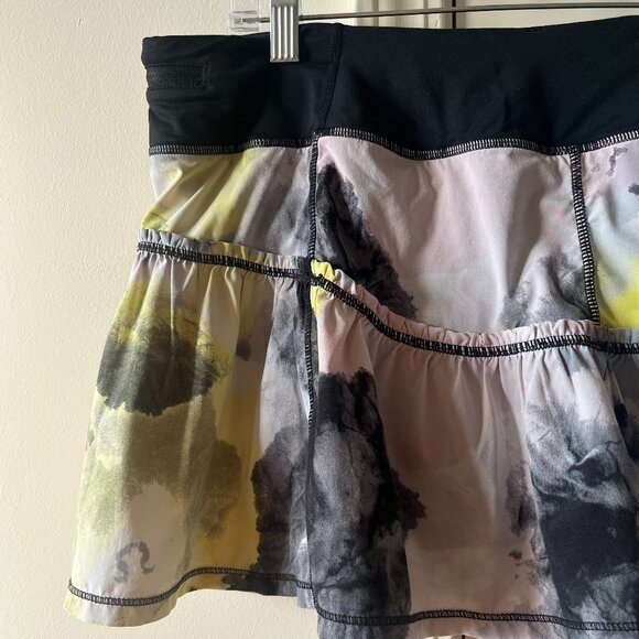 Lululemon Willpower Skort Size 6  Watercolor - Picture 4 of 8
